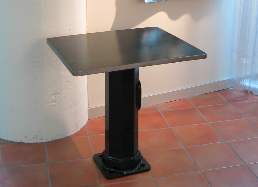 Streetlight bistro table, cool vintage.ca, roy mackey